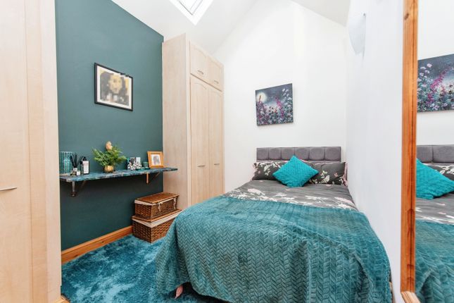 Bungalow for sale in The Warren, Worcester Park