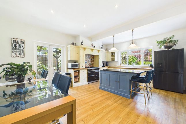 3, Cheltenham Road, Gloucestershire photo 2