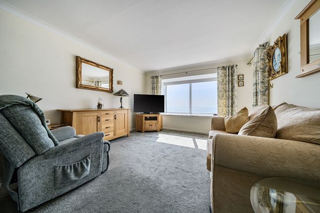 39 Rock Gardens, Bognor Regis photo 2