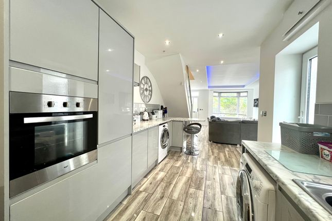 Willow Cottage, Merthyr Tydfil photo 4