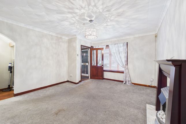 15 Camelon Crescent, Glasgow photo 3