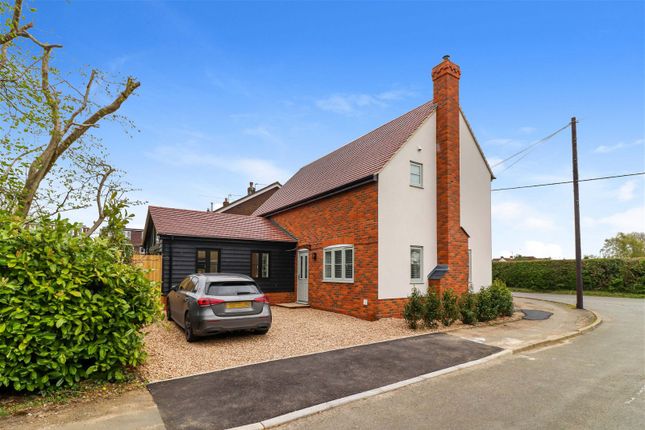 Thumbnail Detached house for sale in Louches Lane, Naphill