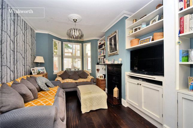 12, Tharp Road, Surrey photo 3