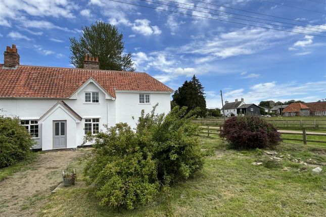 Thumbnail Cottage for sale in Wretham, Thetford