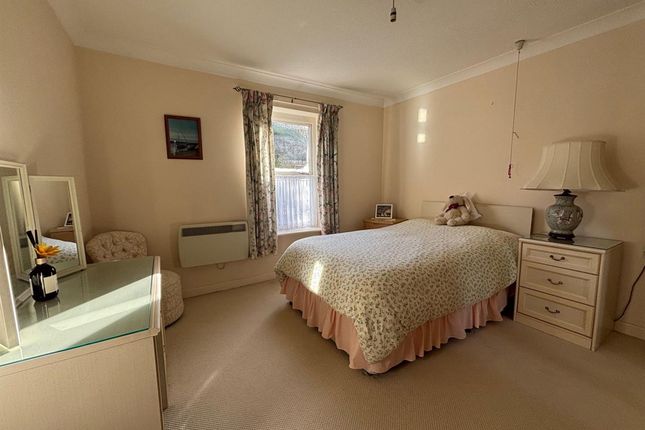 Flat 5, Uvedale Court Coddenham Road, Ipswich photo 5