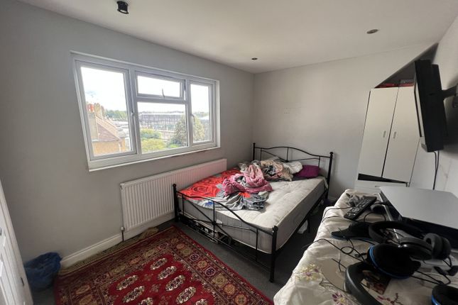 Maisonette for sale in North Circular Road, London