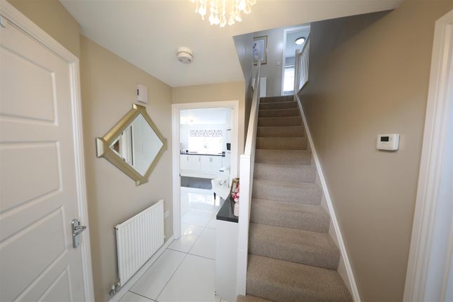 Detached house for sale in Boundary Way, Hull