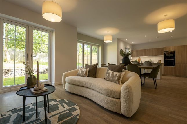 Open Plan Kitchen/Dining/Family Room