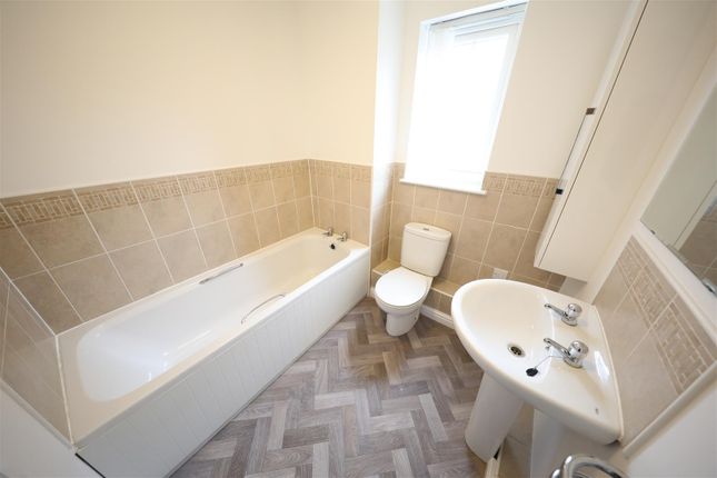 27, Haigh Park, Hull photo 4