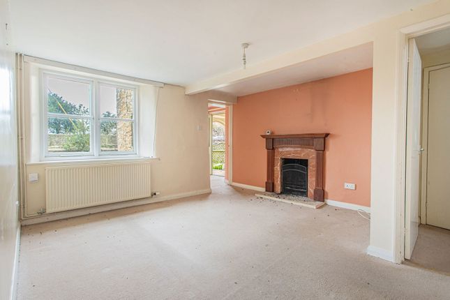 8, Park Street, Malmesbury photo 2