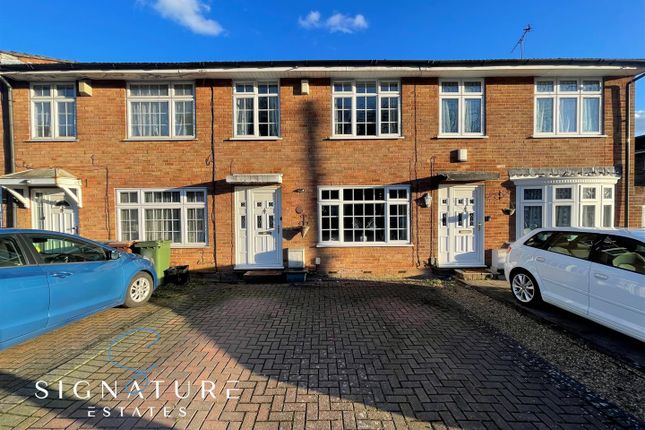 Thumbnail Terraced house for sale in Peregrine Close, Watford