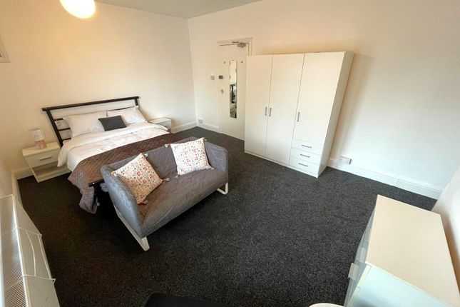 Room 2, 37, Layton Avenue, Mansfield photo 5