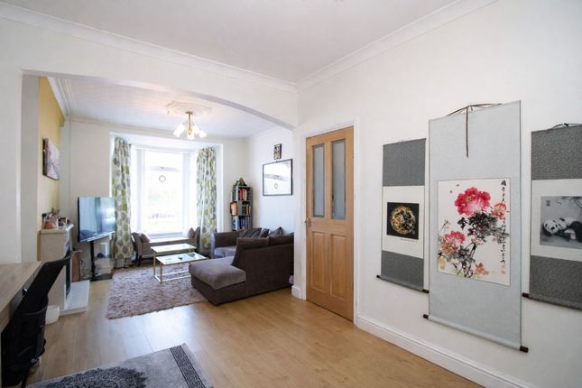 2, Woodland Terrace, Pontypridd photo 2