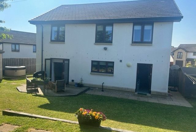 Detached house to rent in Bruce Gardens, Cleghorn, Lanark, South Lanarkshire