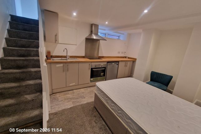 property for rent in Flat 7, Lodge Lane, Leeds LS11