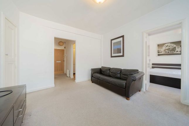 Flat 45, Vandon Court, 64, Petty France, London photo 3