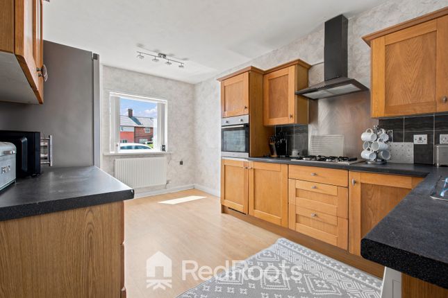 62 George Street, Streethouse, West Yorkshire photo 4
