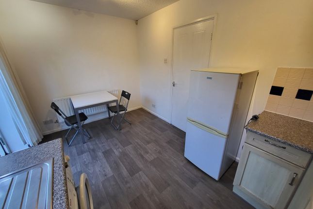 16 Old York Street, Hulme, Manchester photo 4
