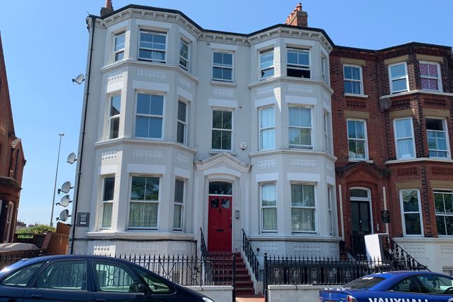 2 Bed Flat To Rent In Pier Cottages Wellesley Road Great