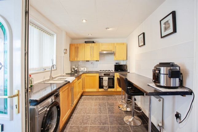Halsbury Road, ROTHERHAM photo 4