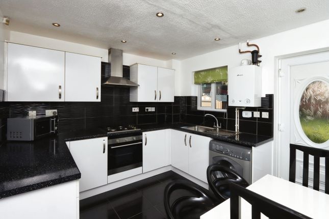 4, Badger Rise, South Yorkshire photo 3