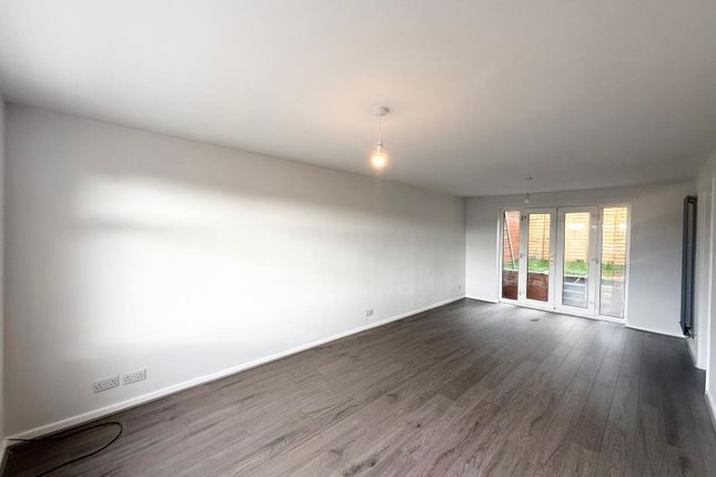 3, Fernbank Place, West Yorkshire photo 4