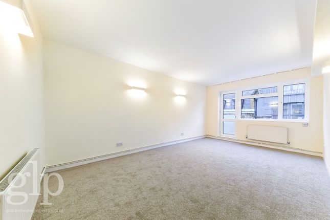 Flat 17  Flat 17, Lambs Conduit Street, London photo 4