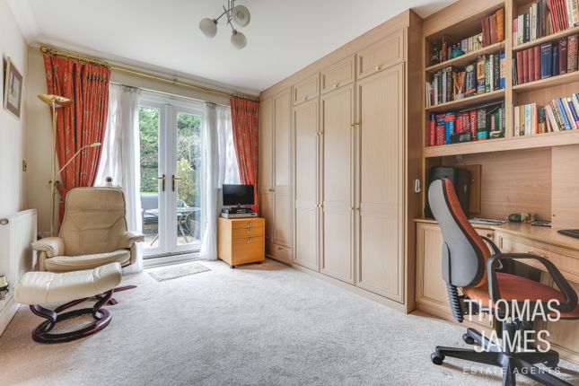 Flat for sale in Willowcroft Lodge, Palmers Green