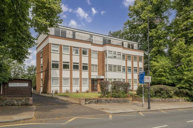Thumbnail Flat to rent in Crouch End Hill, London