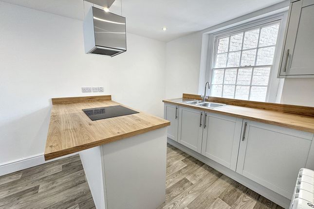 Flat 1, 35 Fore Street, Tiverton, Tiverton photo 2