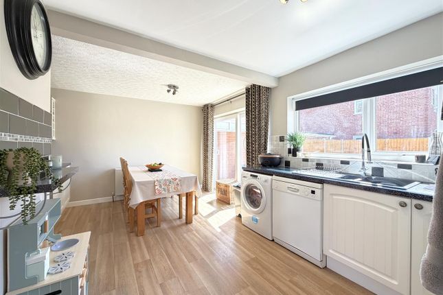 13, Lakin Drive, Bishops Itchington photo 4