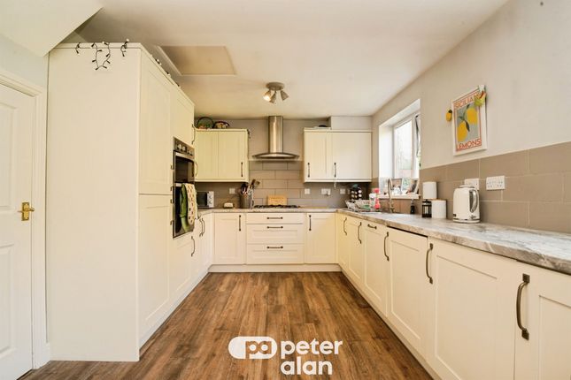 7, Lovage Close, Cardiff photo 3