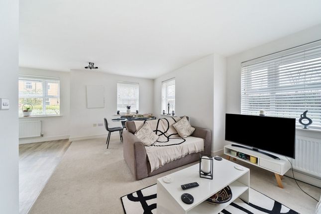 Flat for sale in Parsonage Road, Horsham