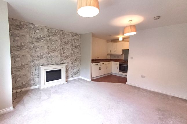 Flat for sale in Newhall Park Drive, Bradford