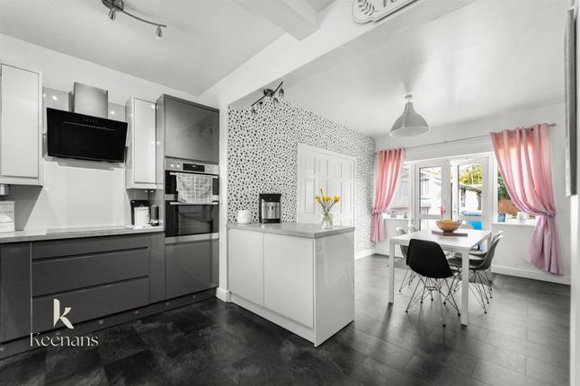 32, Leinster Road, Manchester photo 2