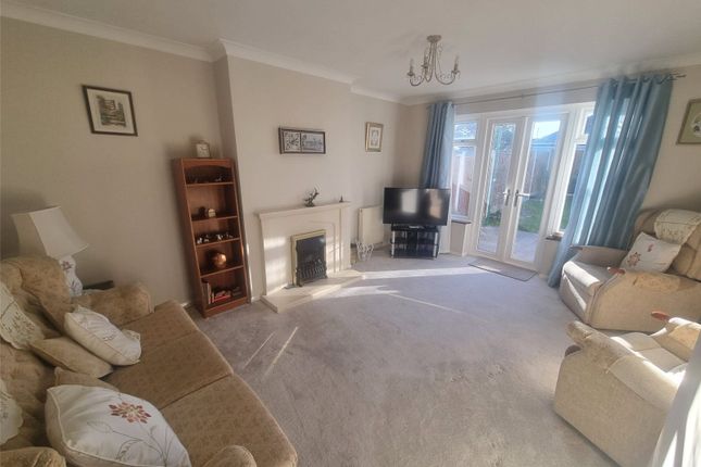 114, Leslie Road, Essex photo 3