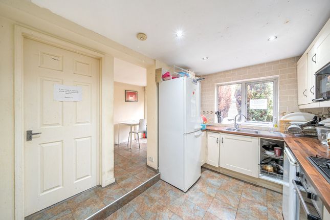 13 Davidson Road, Croydon photo 2