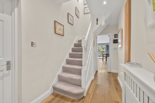 30, Westcoombe Avenue, London photo 3