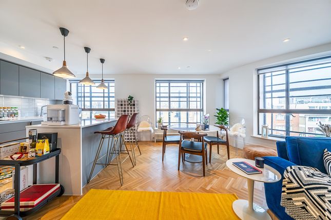 Flat 8, 5 Ivor House, Acre Lane, London photo 2