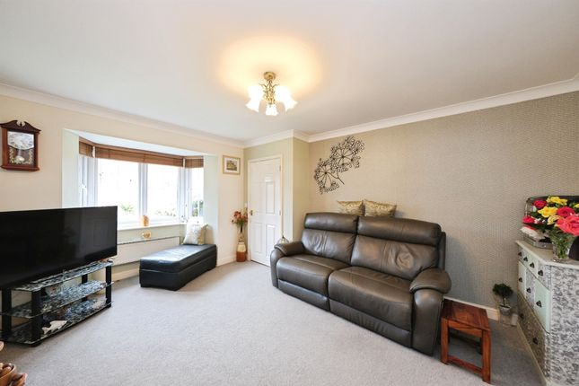 21, Camborne Crescent, Retford photo 4