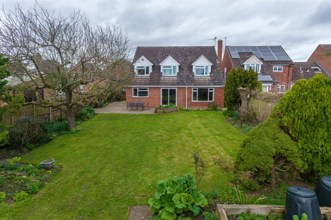 Thumbnail Detached house for sale in Harpley Road, Defford, Worcester