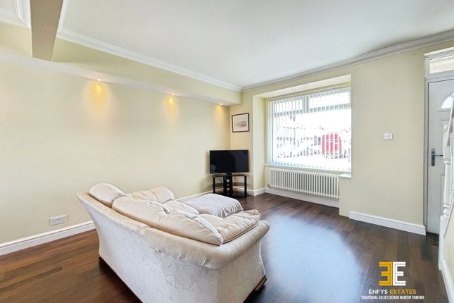 10, St. Margarets Road, Llandudno Junction photo 3