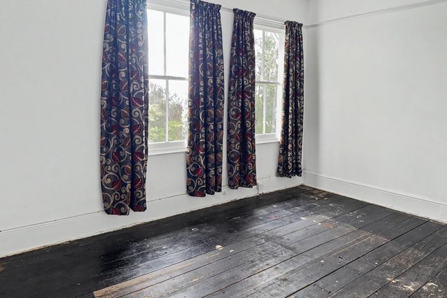 24 Flat 3, Priory Road, Malvern photo 4