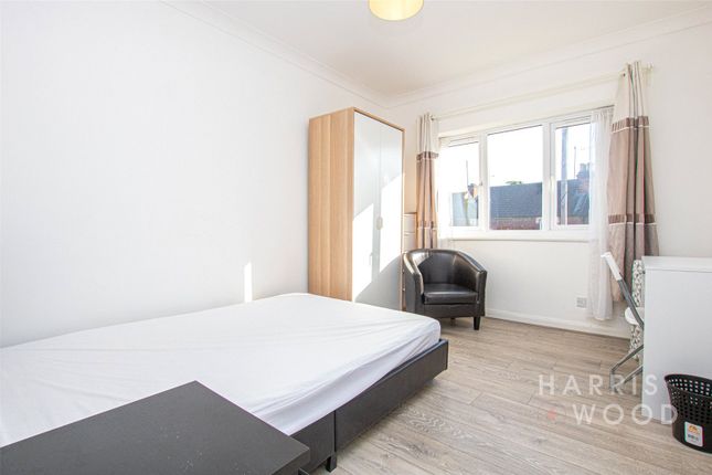 Room 5, 44, Greenstead Road, Essex photo 2
