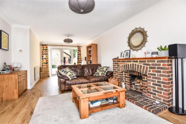 37, Templar Close, Sandhurst photo 4