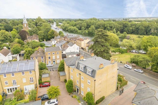 Thumbnail Flat for sale in Lendy Place, Sunbury-On-Thames