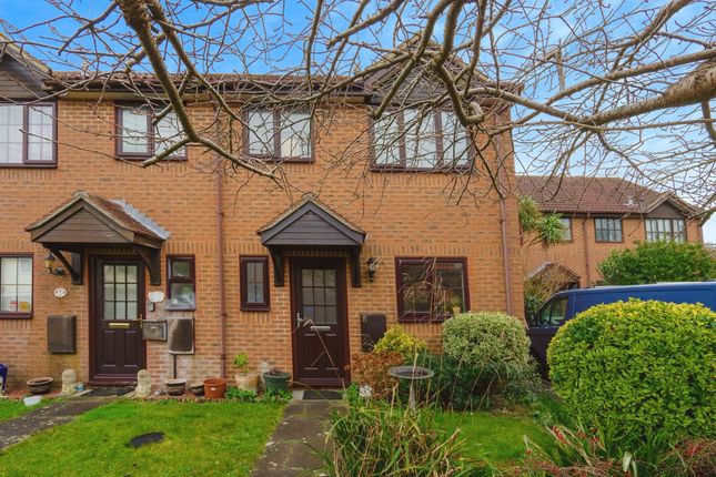Thumbnail Terraced house for sale in Little Pembrokes, Downview Road, Worthing