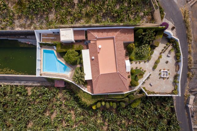 Villa for sale in Street Name Upon Request, Guia De Isora, Es