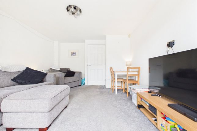 5, Station Court, Bristol photo 3