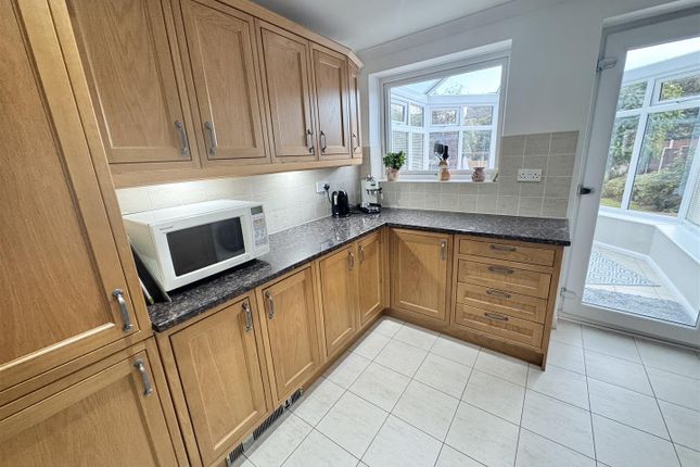21A, Garth Road, Mansfield photo 2